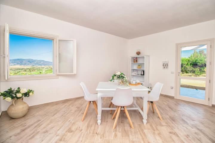 Luca'S Rooms Valledoria  Zewnętrze zdjęcie